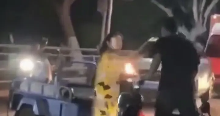 女人动手在先，男人就可以暴力反击？希望这个男的不要后悔