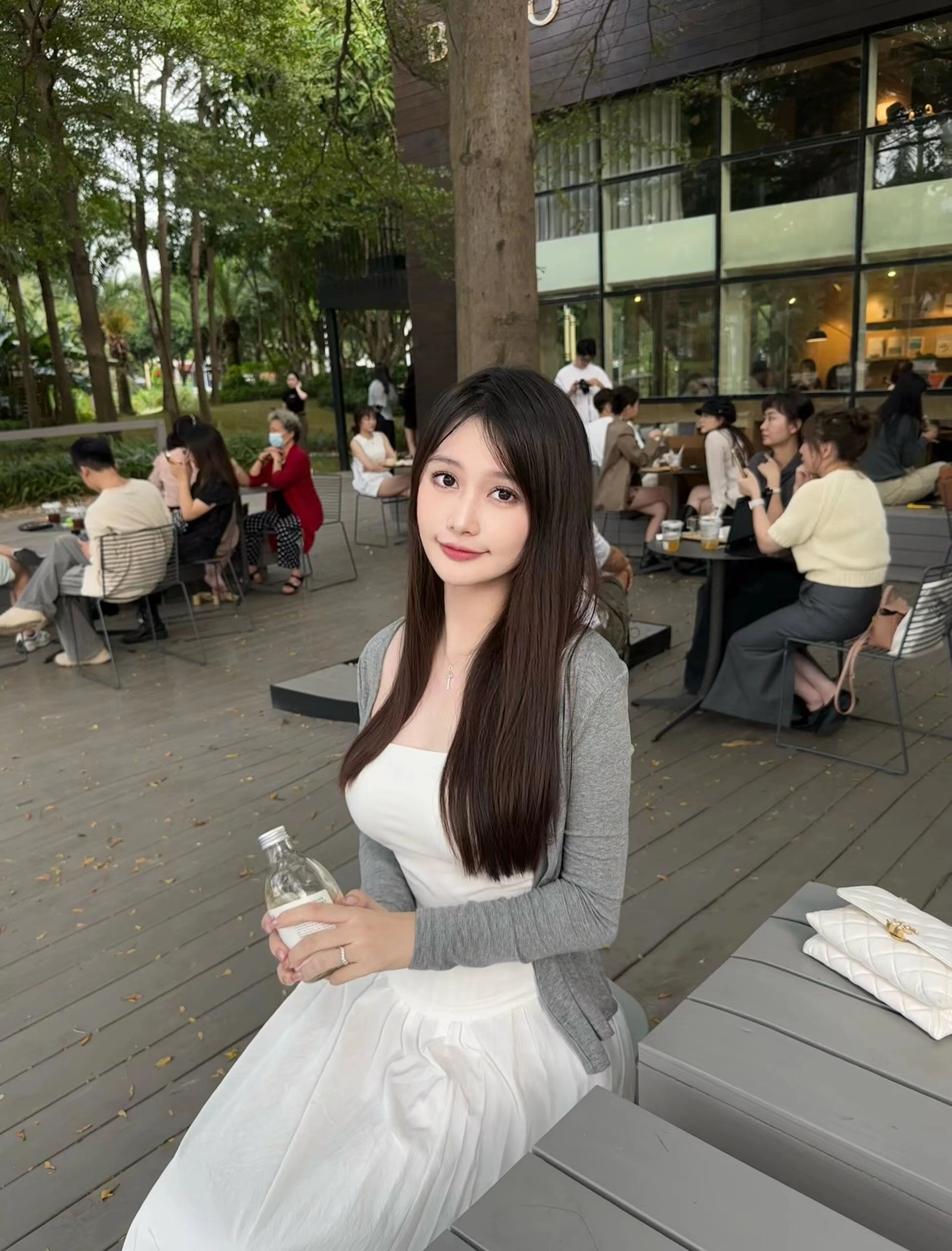 早初秋韩系穿搭一整套法式白色吊带连衣裙