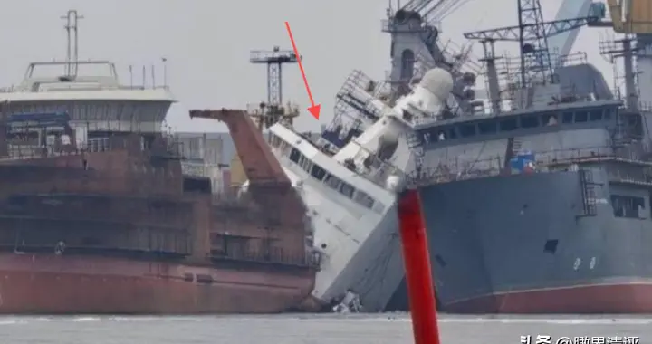 俄军北极最新破冰战舰，刚要入列就被击沉！乌军无人机突破成功
