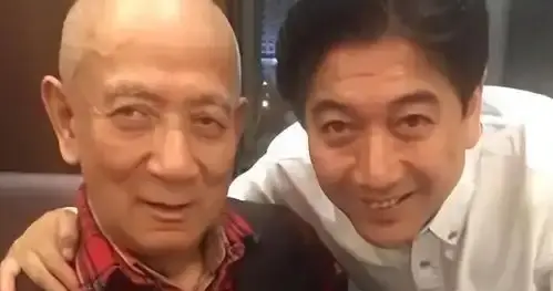 苦命水均益：76岁智残哥哥至今未婚，他养了哥哥一辈子不离不弃