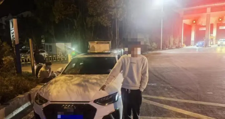 三名违法驾驶被现场揪出，重庆高速实拍吓哭无证司机