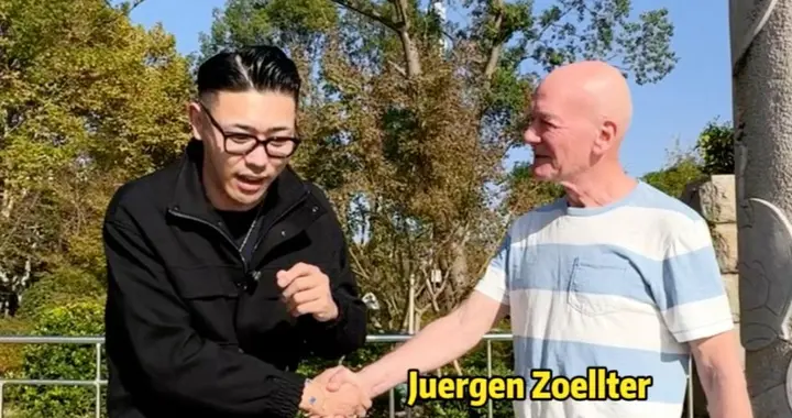 外国资深车评人辣评中国豪车，把主持人都整害羞了