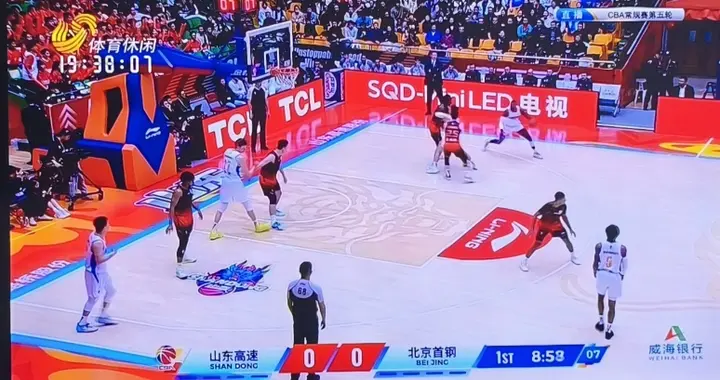 王岚嵚20+8山东男篮主场92:103不敌北京首钢连胜被终结！