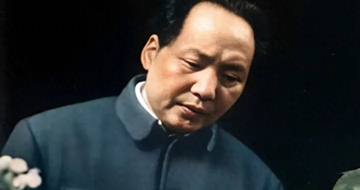 55年全军大授衔，彭德怀上报大将候选名单，毛主席提笔划去五人