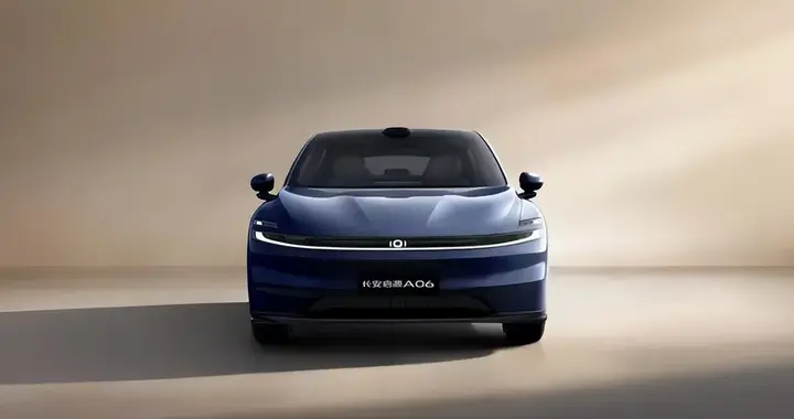 240km纯电续航，启源A06让通勤一周不用充电