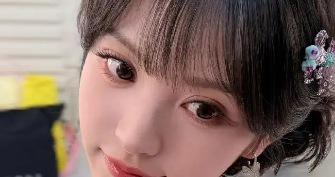 田曦薇甜美系壁纸