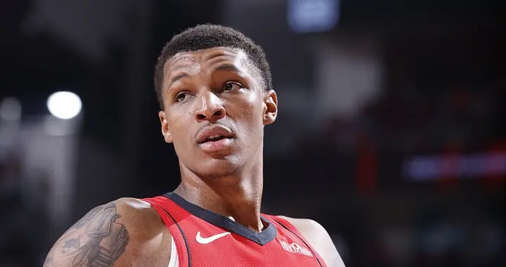 休赛期猛如虎，开赛后原地杵。魔术雷霆为何放弃选择小史密斯？