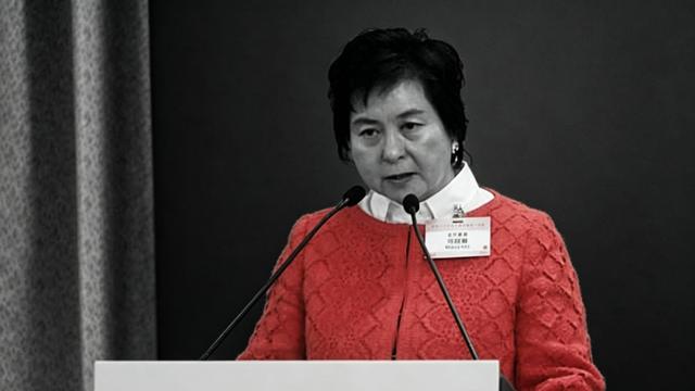 吖吖姐好物：太突然了！赌王何鸿燊的二房三