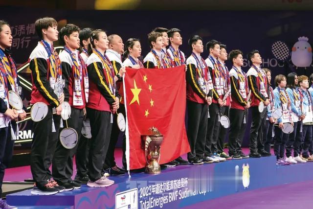 21-7，梁王暴打亚锦赛冠军！何济霆/周昊东被逆转！女双惊现21-2