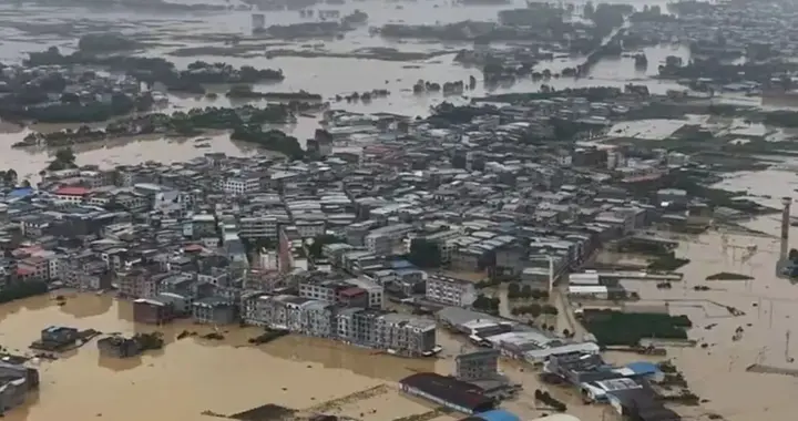台风、44℃高温、热死的2万人：今年夏天的真相，比你想的更可怕