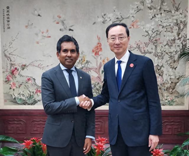 外交部副部长孙卫东会见马尔代夫当选总统特使萨伊德