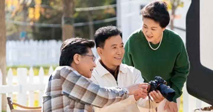 这四种老人，将来会面临养老困难，有钱也无用，原因很现实