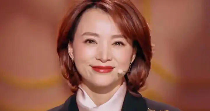 彻底摊牌了？“央视一姐”董卿被爆猛料，原来她和贾静雯同病相怜