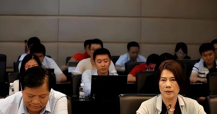 空手套白狼？骗走董明珠26亿后逃亡美国！如今下场大快人心！
