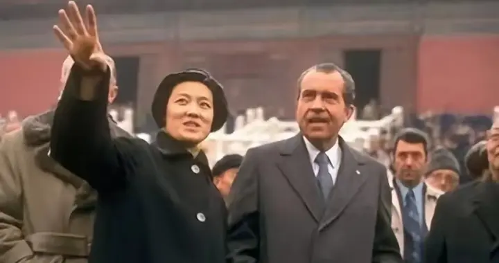 9个看似疯狂的决策，逼得美国人低头承认：这盘棋没人能赢毛主席