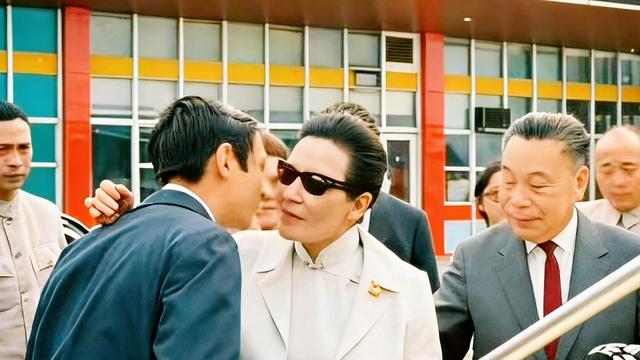 收藏老照片：这张照片拍摄于1975年9月