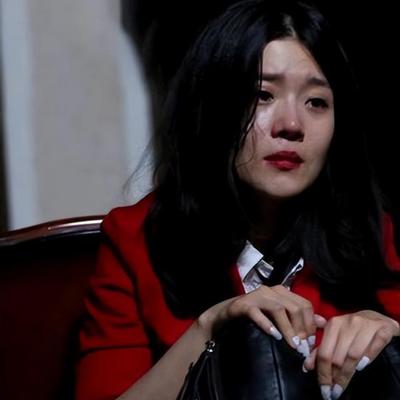 吖吖姐好物：被影后妈妈丁嘉丽抛弃，她怒减