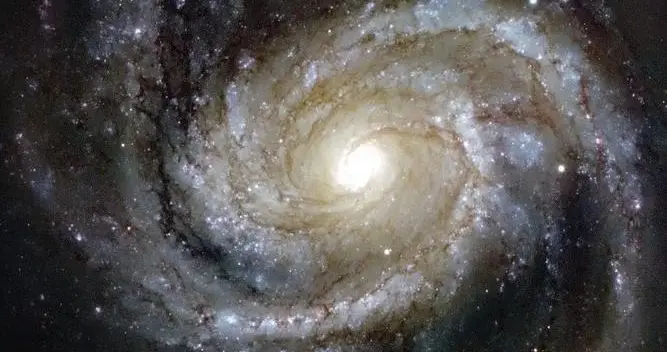 为什么所有的星球都悬浮在宇宙中？