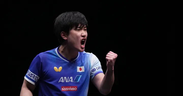 WTT冠军赛又乱了，张本智和惨败一轮游，男单两将绝地逆转