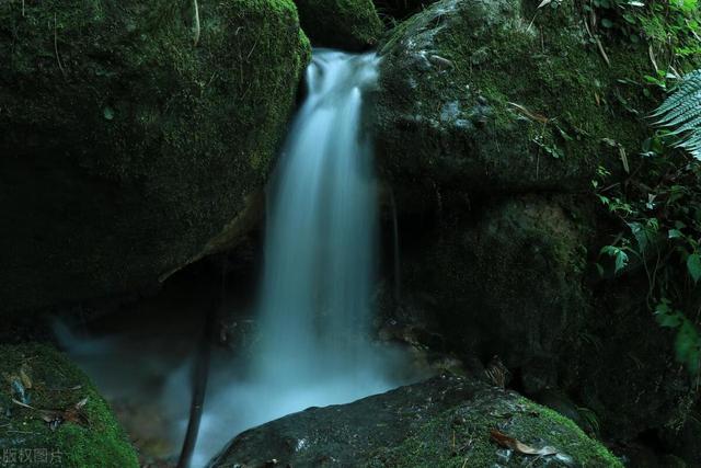 这两天并没出现跟进的上涨走势 当心指数回调在即