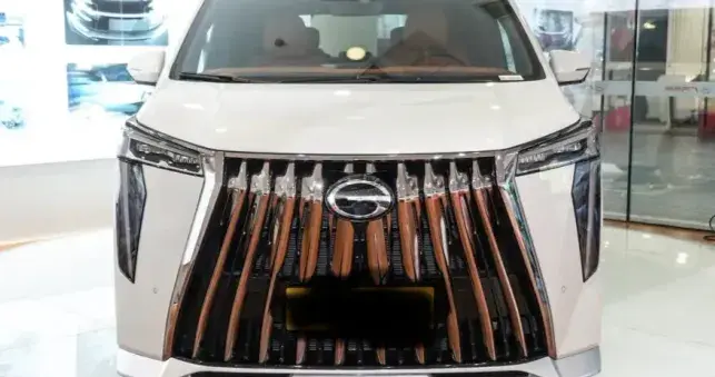 买MPV你会选择国产豪华混动传祺M8HEV