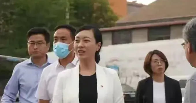 为什么浦东新区的区长只是正厅级，而不是副部级？