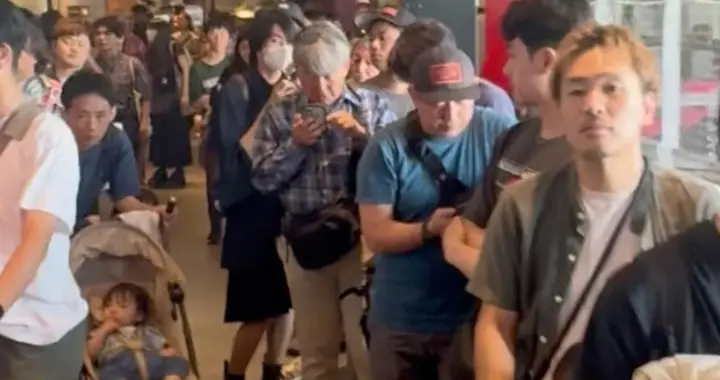 世界真的变了！日本市民排长龙买中国相机，像极了之前我们买索尼