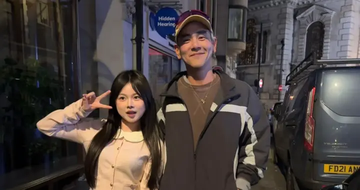 44岁彭于晏一个人现身伦敦街头！身材超好不显老，未婚独居好自由