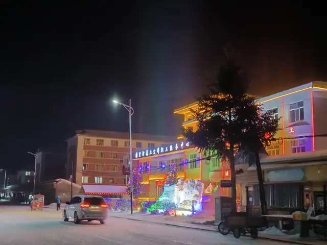 零下43度的“冷极”图里河迎来“寒夜光柱”罕见的自然奇观