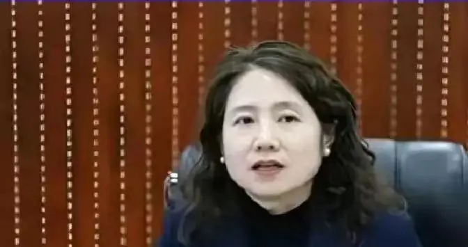 秦晓梅进去了，她这种人最大的恶，是用法律把人弄死还不让你出声