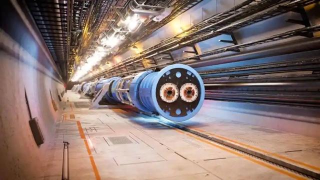 上进的光荣mv：这次美国人绕月飞行，最酸