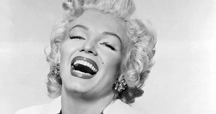 玛丽莲·梦露：从降落伞工厂的检验员到好莱坞传奇女神！