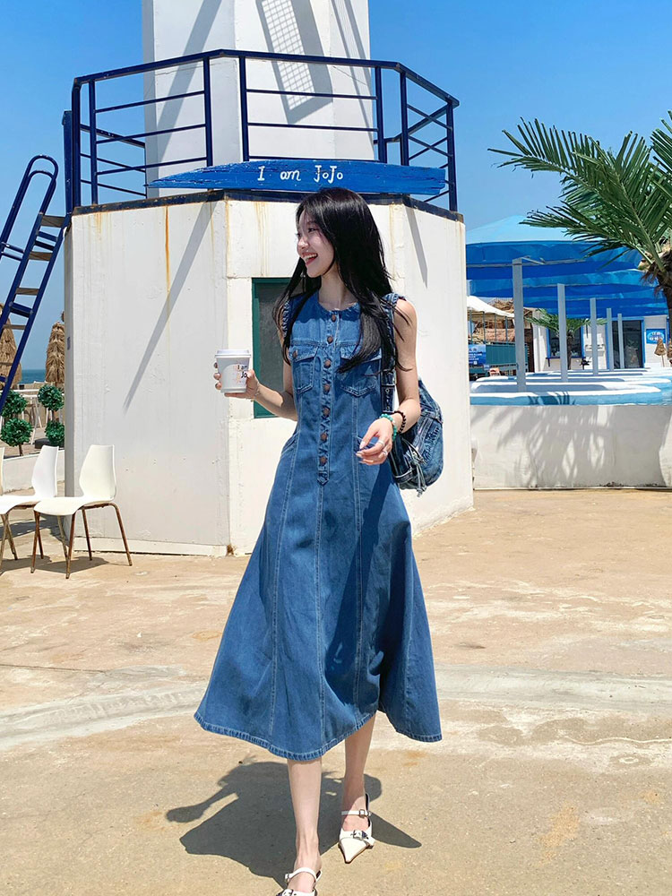 独特漂亮绝美气质高级感连衣裙女2025年夏季新款今年流行爆款裙子