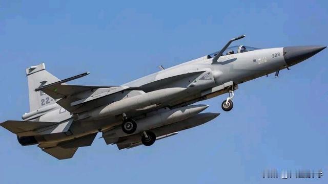 共面波导：不要指望巴基斯坦枭龙战斗机到达