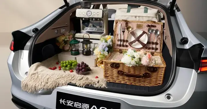 全铝双叉臂悬架！长安启源A06：46处软连接，底盘质感媲美豪车