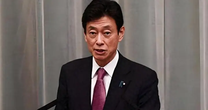 谈判席位求而不得，泽连斯基不顾规矩硬闯APEC，中方不开这道后门