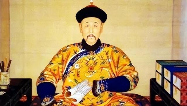 70岁尹嘉铨被赐死，断头饭吃了2块肉喝了3杯酒，乾隆看后：放了他