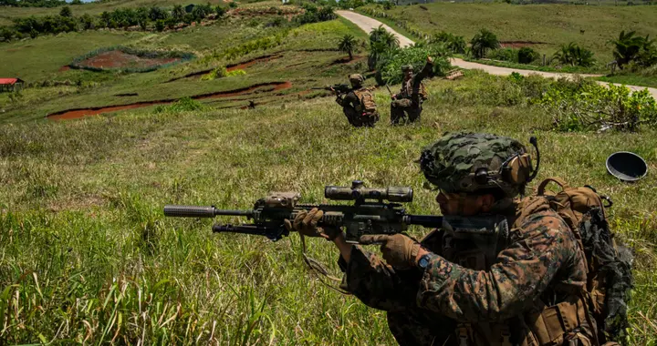 中方点名巴丹群岛时，美军没有袖手旁观，美国大兵替菲律宾守岛？