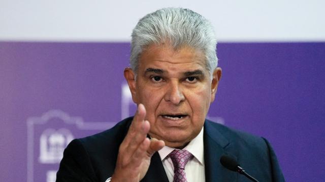 洛风阐史官：巴拿马总统支支吾吾，称没想跟