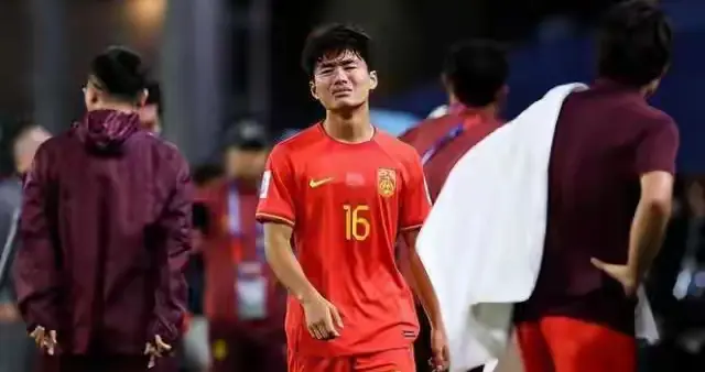 0转会费！不要钱，德转网确认：杨黔东 自由身加盟 上海海港