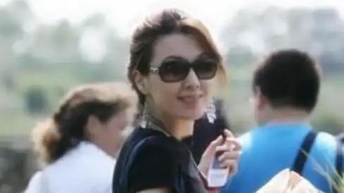 球迷中国：贾岩峰的报道深入中超赛场，记录