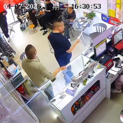 彩市分析：站主居然把629万头奖得主进店