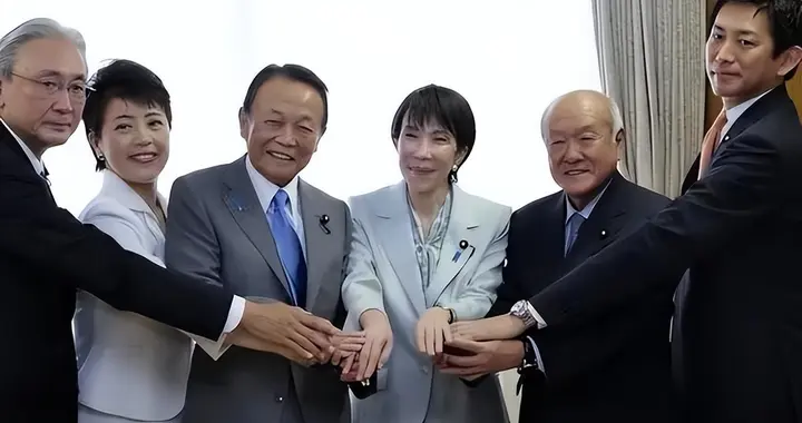 日本内讧了？日媒：高市早苗对麻生太郎下手，想用计让其离开党派