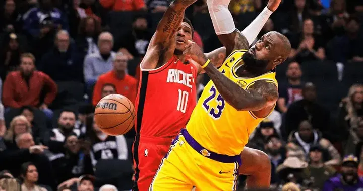 火湖大战一：杜兰特被疯狂包夹接连失误，湖人逆转取胜