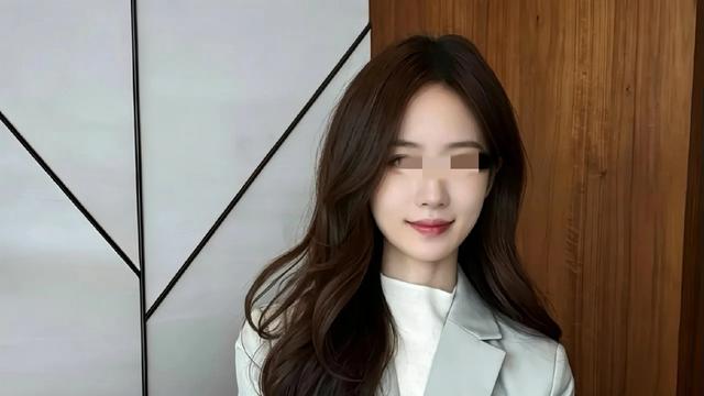 菌菌的渔：院长反锁门扯内衣，一句“分寸没