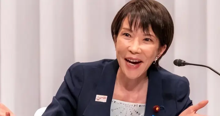 首相人设崩塌！高市被骂是中国“间谍”，孙子也在华留学？