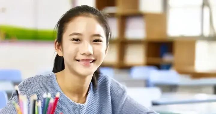 好的教育，父母会一边示弱，一边提供情绪价值