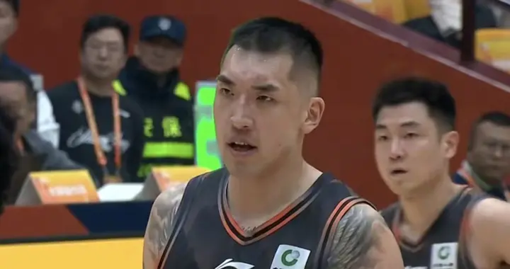 山东男篮83-96不敌浙江，本土球员集体低迷，外援与对手有差距