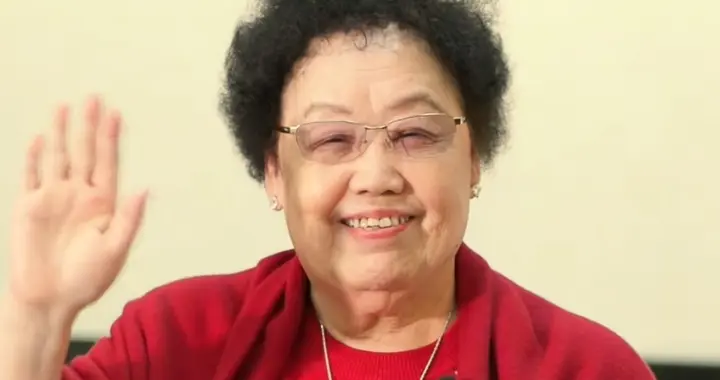 陈丽华离世最后露面照：唐僧迟重瑞同框，36年一直称她“您”