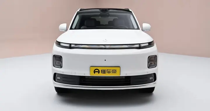 零跑D19增程版：5.2米全尺寸车身＋500km纯电续航，家用好车